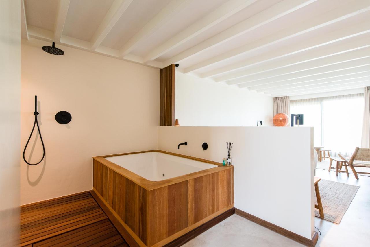 Van Heeckeren Apartments & Suites Nes Нес Экстерьер фото