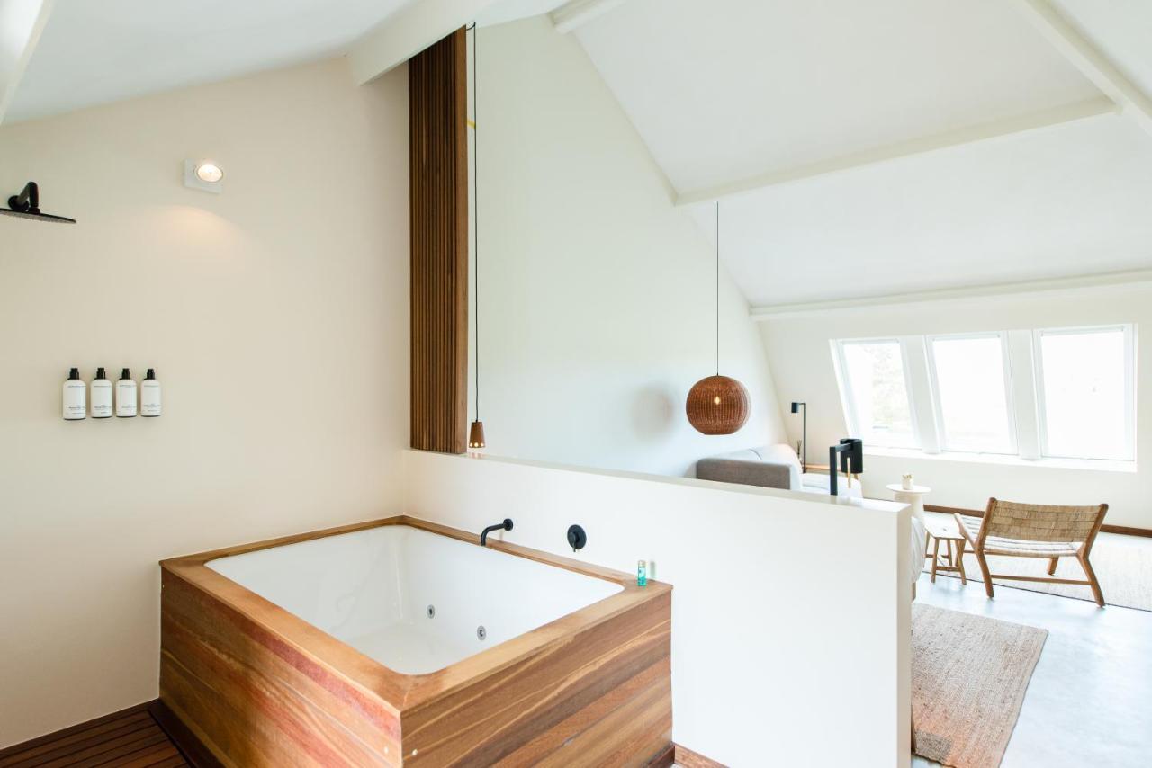 Van Heeckeren Apartments & Suites Nes Нес Экстерьер фото